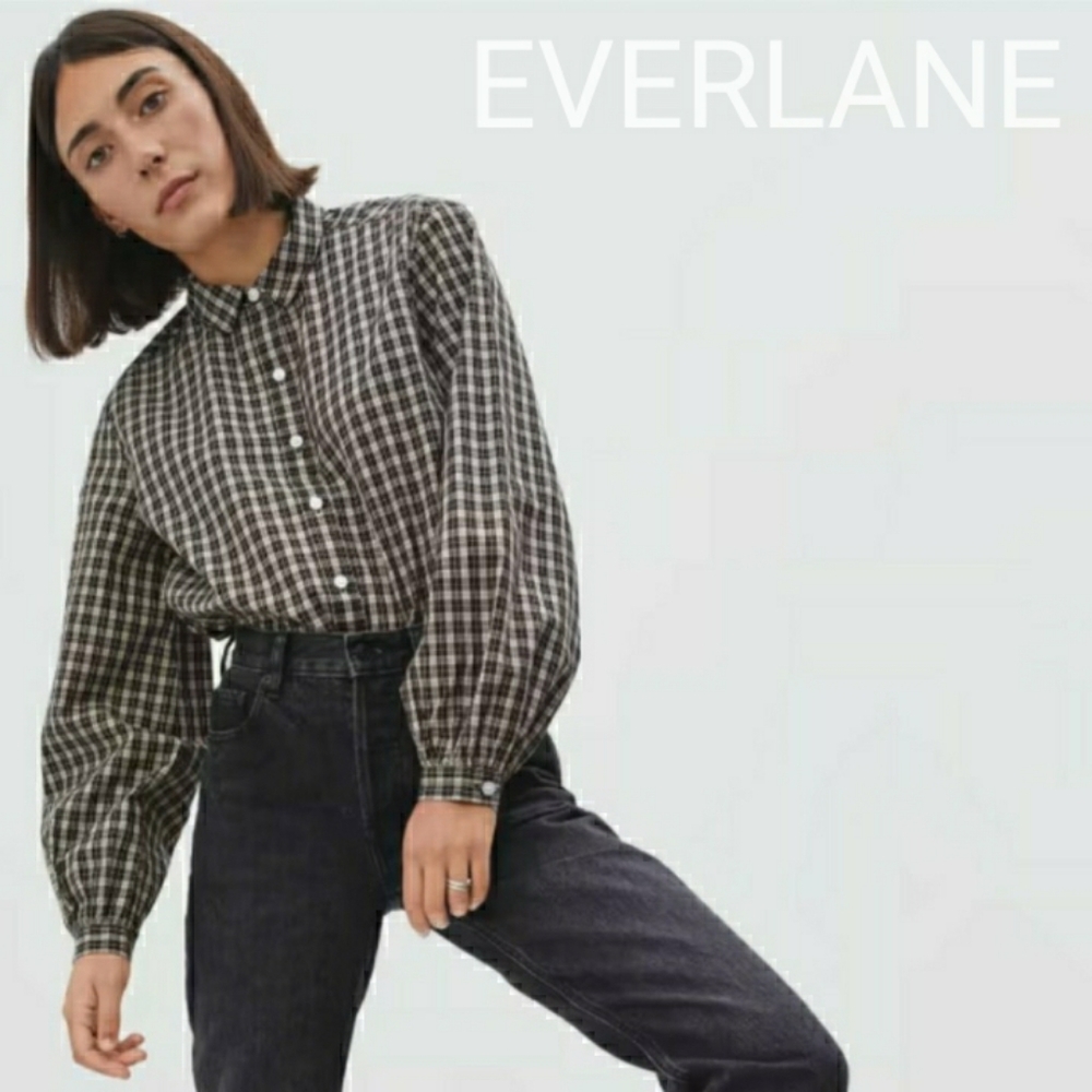 Everlane • Button Down Shirt